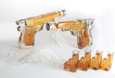 (UAE ONLY) Pistol Whiskey Gun Decanter & Shot Glasses Set