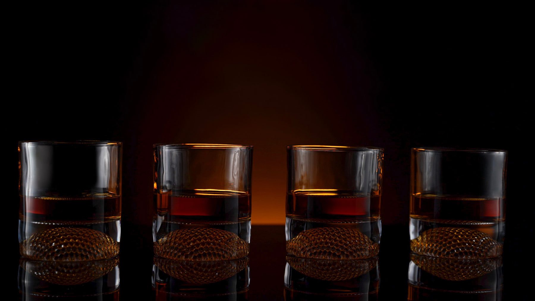 Luxurious Golf Whiskey Bar Gift Set